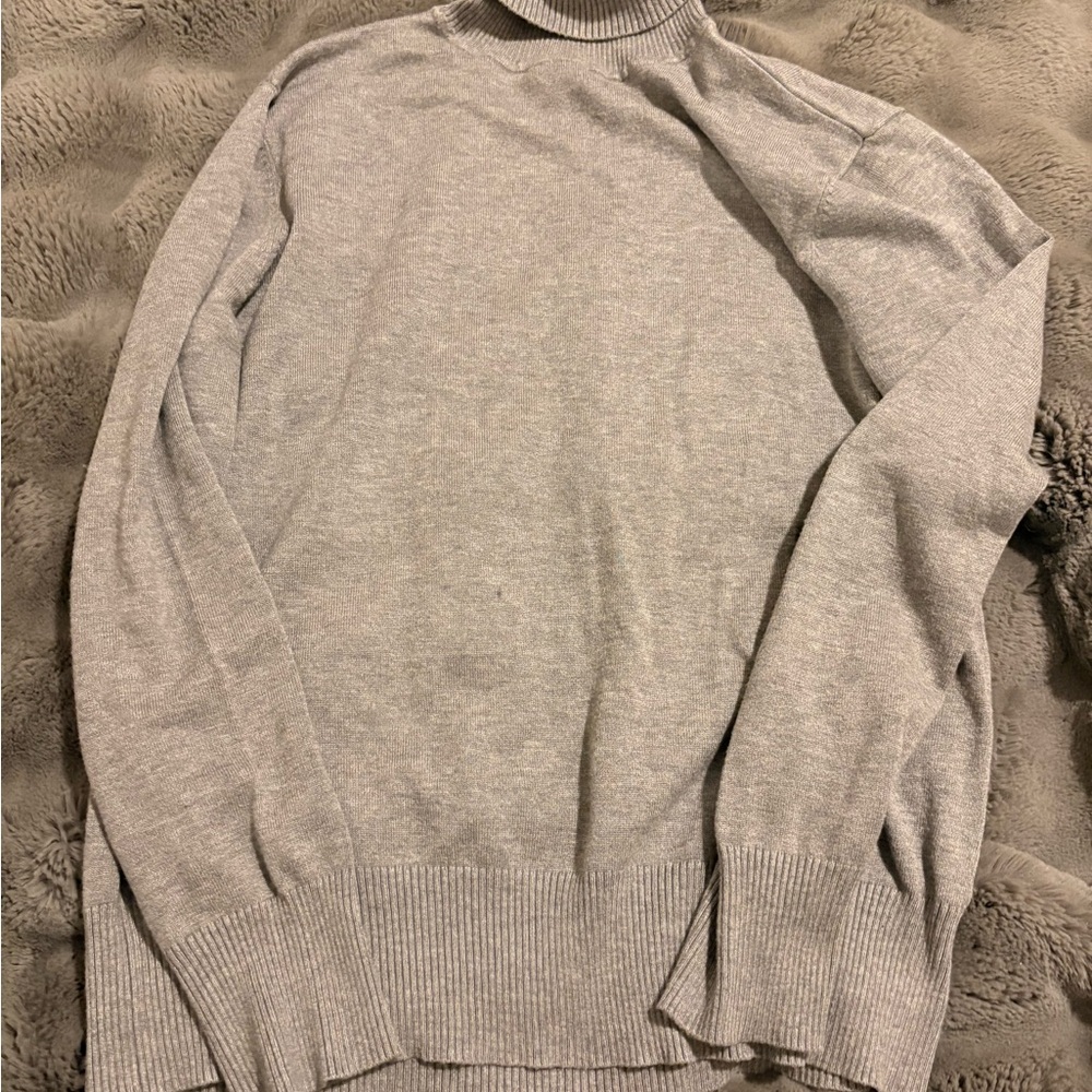 Time and Tru Light Gray Turtleneck Sweater